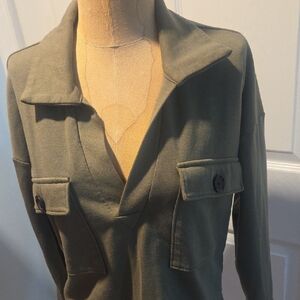 Banana Republic Utility top in Olive